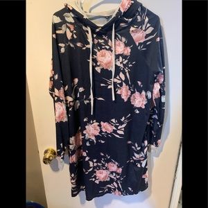 Floral sweatshirt dress.